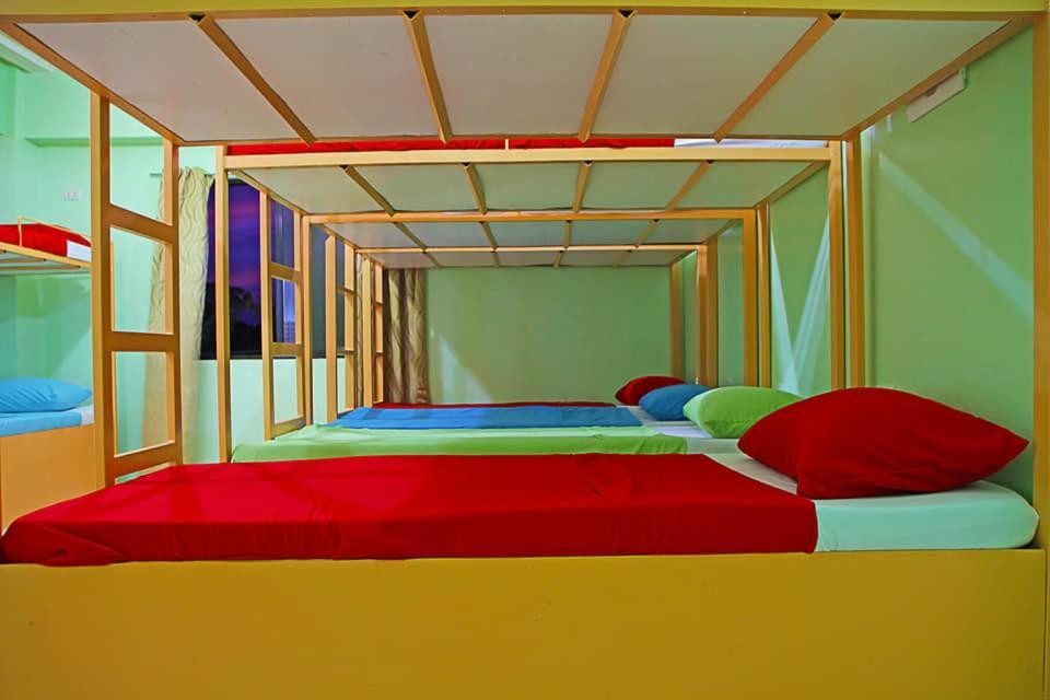 Antwet Backpacker'S Inn & Rooftop Bar Dumaguete City Экстерьер фото